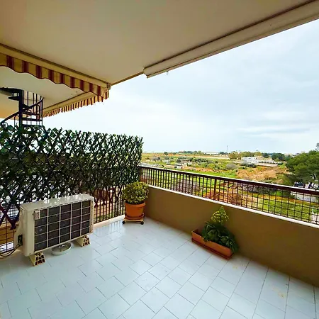 Vista Mare 22 Due Triple O Doppie * バーリ